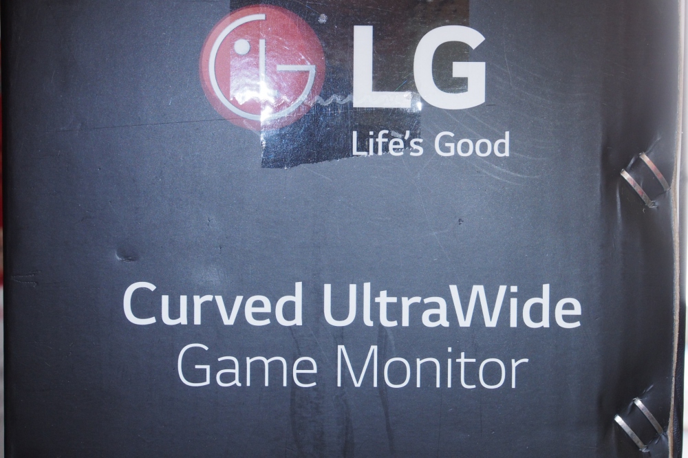 LG 34UC79G-B ゲーミング ディスプレイ モニター 34インチ/21:9 曲面 Ultra Wide/IPS 非光沢/144Hz/DisplayPort×1,HDMI×2、その他画像１