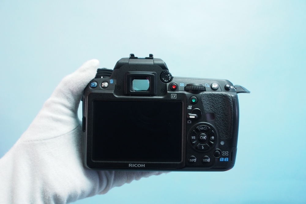 PENTAX デジタル一眼レフカメラ K-3 18-135WR レンズキット ブラック + カメラアクセサリー、その他画像２