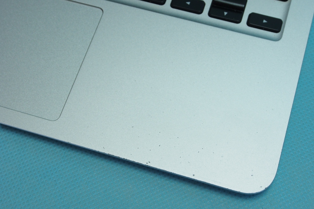Apple MacBook Air 11.5inch i5 4GB SSD256GB Mid2013 充放電回数406回、その他画像２