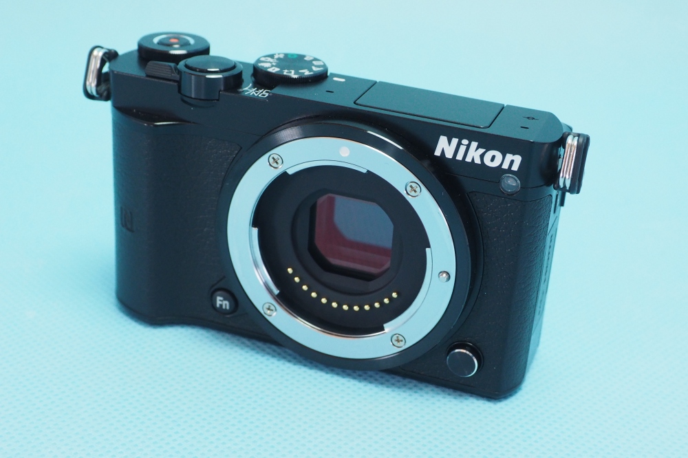 Nikon ミラーレス一眼 Nikon1 J5 ダブルレンズキット ブラック J5WLKBK、その他画像１
