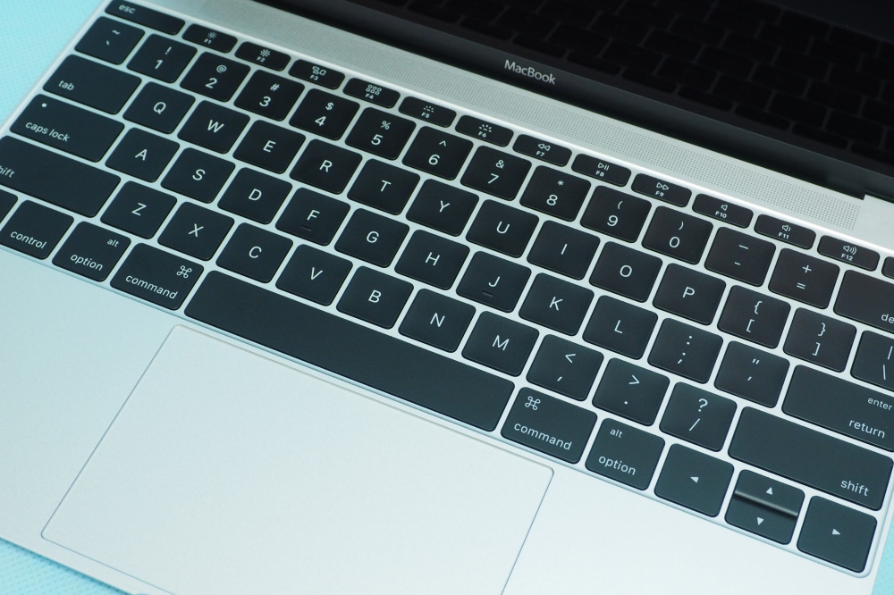 Apple MacBook(12inch/1.1GHz/Intel core M/8GB/SSD 256GB/US keyboard/充放電回数 37回/Early 2015)、その他画像２