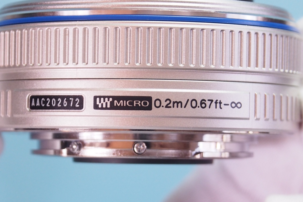 OLYMPUS パンケーキレンズ M.ZUIKO DIGITAL 17mm F2.8 シルバー + プロテクター、その他画像３