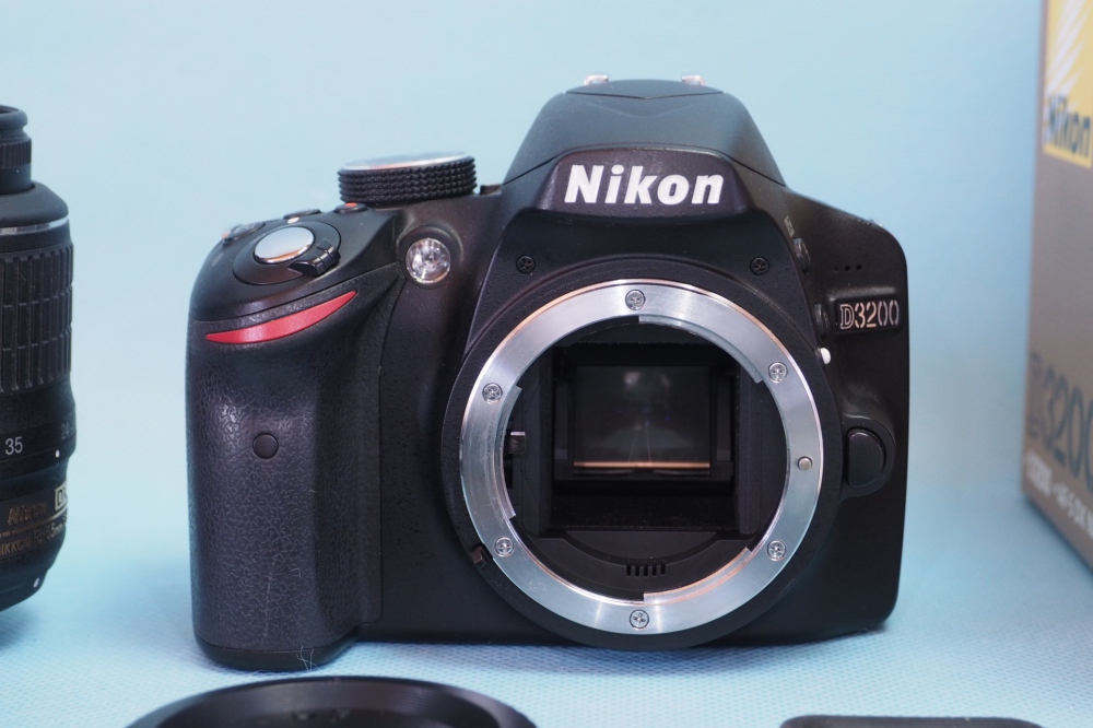 Nikon デジタル一眼レフカメラ D3200 レンズキット AF-S DX NIKKOR 18-55mm f/3.5-5.6G VR付属 ブラック D3200LKBK、その他画像１