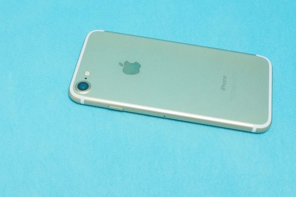 Apple iPhone 7 128GB ゴールド　MNCM2J/A  SIMフリー、その他画像３