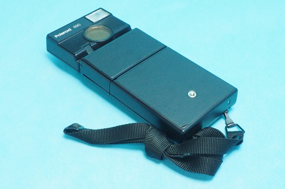  動作未確認 Polaroid 690 インスタント カメラ ポラロイドカメラ ジャンク扱い　希少、買取のイメージ