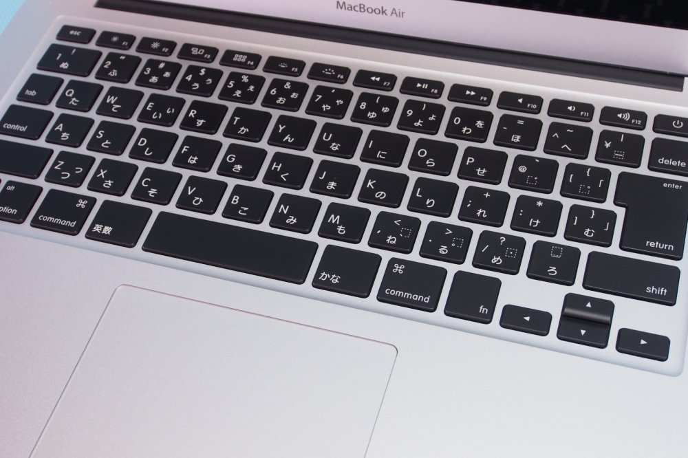Apple MacBook Air 13インチ i5 4GB 128GB Early 2014 充放電回数4回、その他画像２