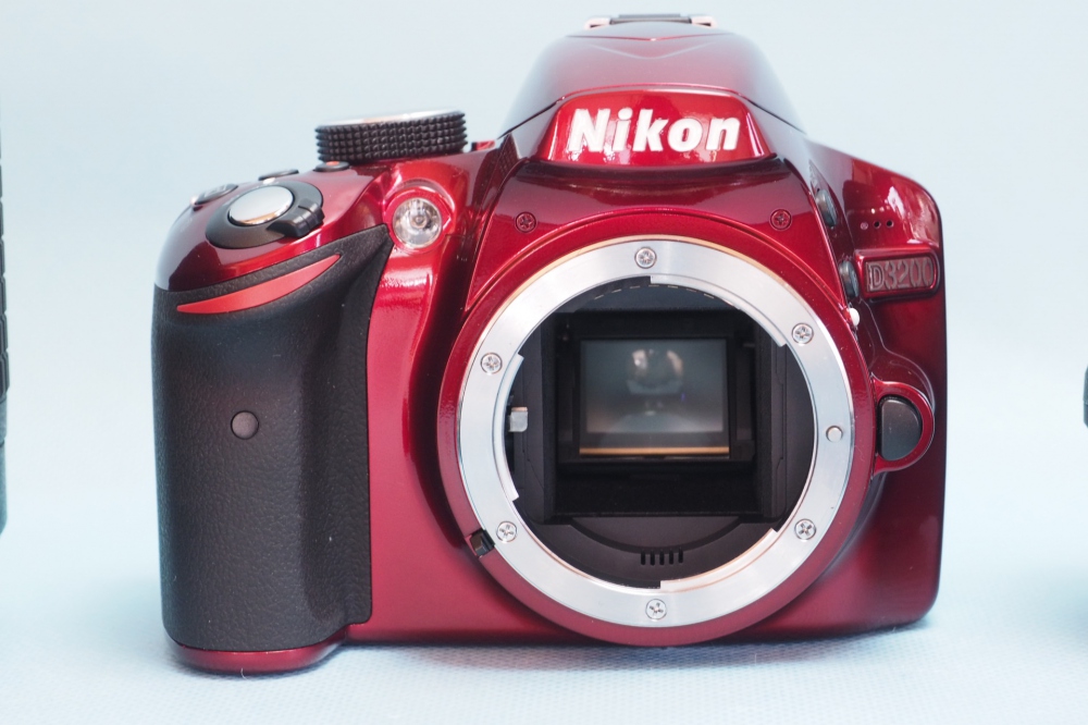 Nikon デジタル一眼レフカメラ D3200 200mmダブルズームキット 18-55mm/55-200mm付属 レッド D3200WZ200RD + カメラケース、その他画像１
