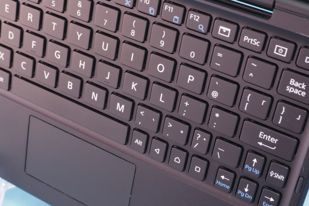 ソニー BKB50 Xperia Z4 Tablet用Bluetoothキーボード、その他画像２