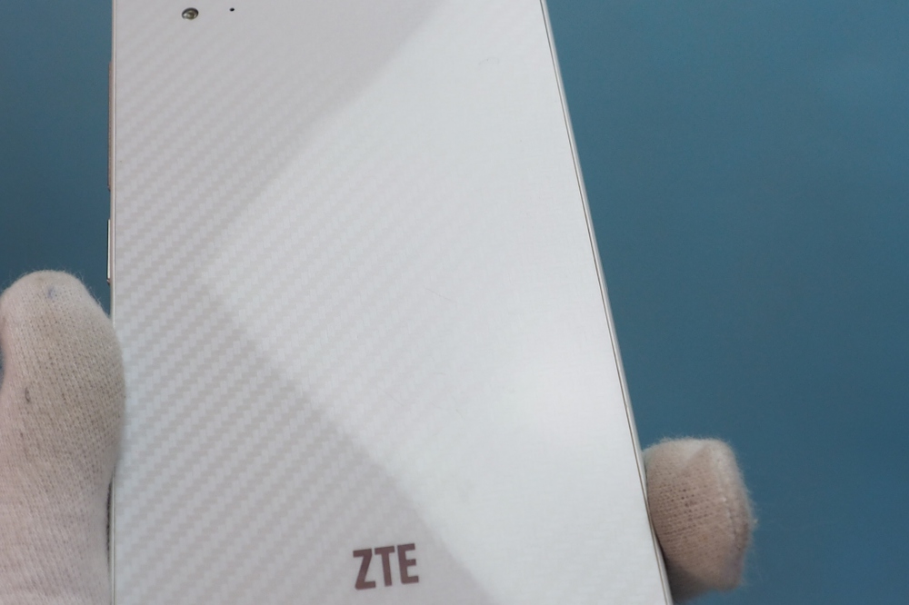 ZTE Blade Vec 4G ホワイト SIMフリー、その他画像３